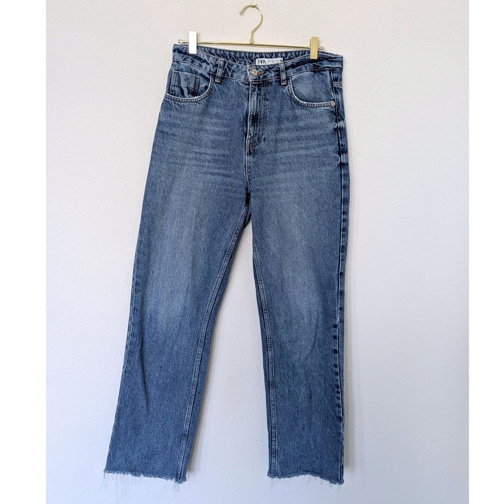 Zara High Waisted Straight Leg Jeans Women 8 Blue Denim Raw‎ Hem 6164/166/427